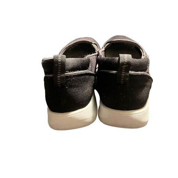 Clark’s Cloudstepper Cushioned Slip-ons 10 - Picture 5 of 9